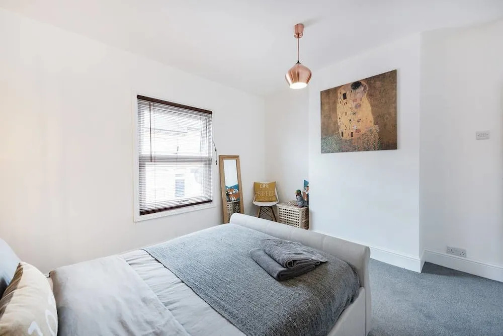 Cambridge House Luton - Inhabit Short Stays