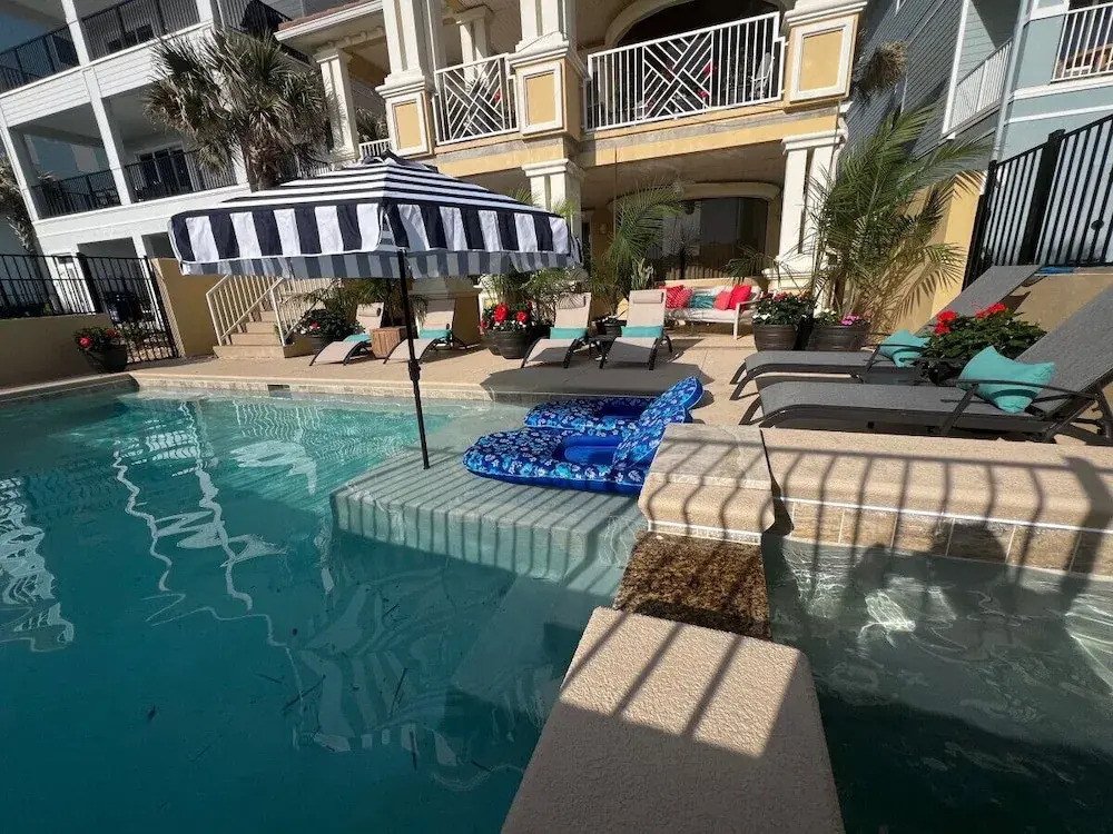 4 Bedroom Beach Bliss