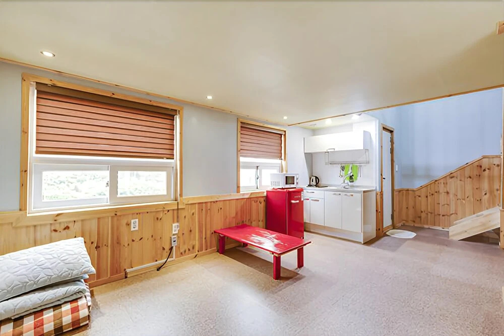 Seogwipo Red Piano Pension