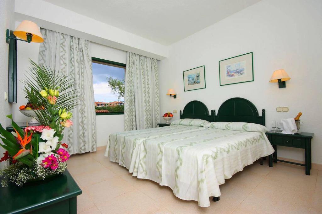 Son Bou Playa Gold by Menorca Vacations
