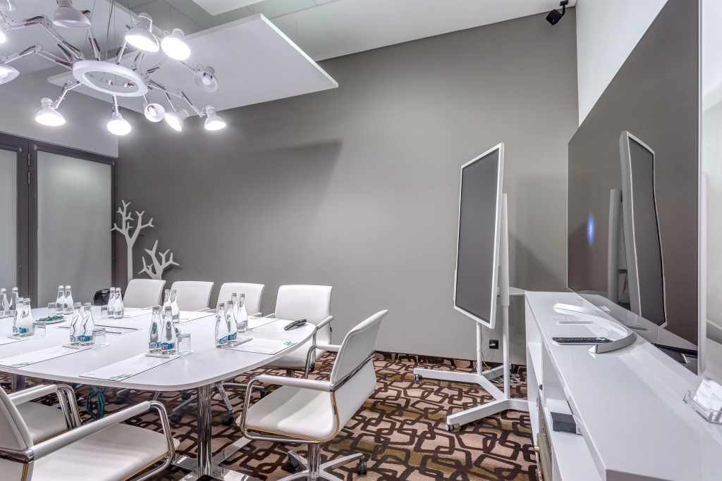 Holiday Inn Resort Warsaw Józefów by IHG