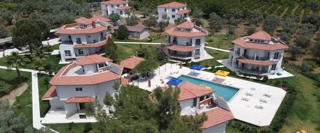 Ayakli Gol Evleri