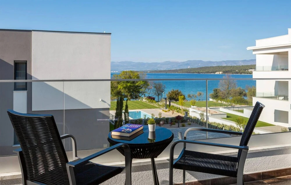 Lovely Apartment In Zidarici