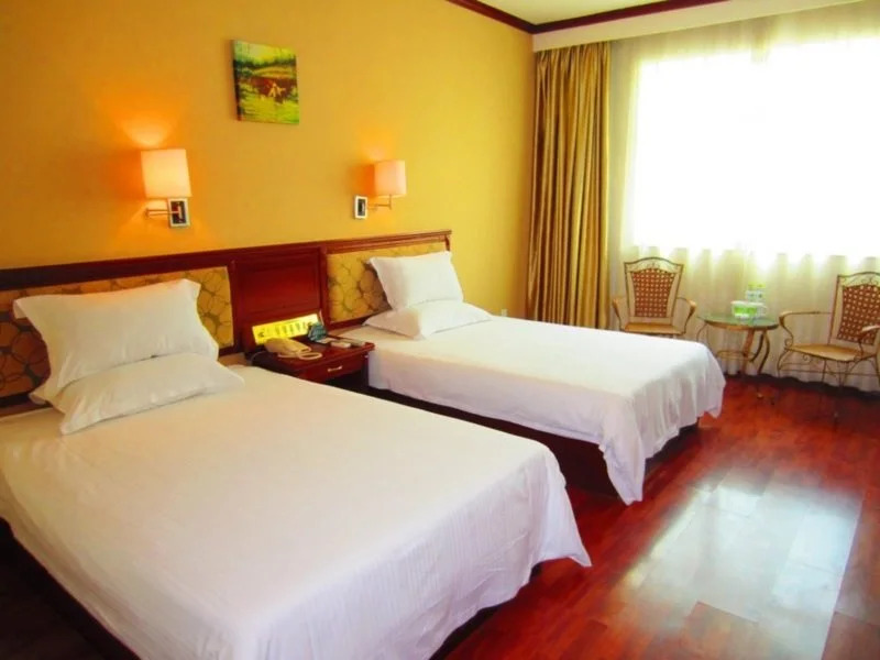 Green Tree Inn Express Qingdao Railway Station Zhanqiao Yacht Wharf
