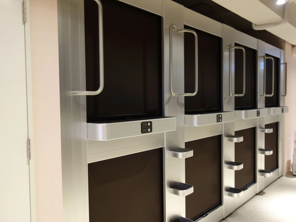 Akihabara Bay Hotel (Female Only)