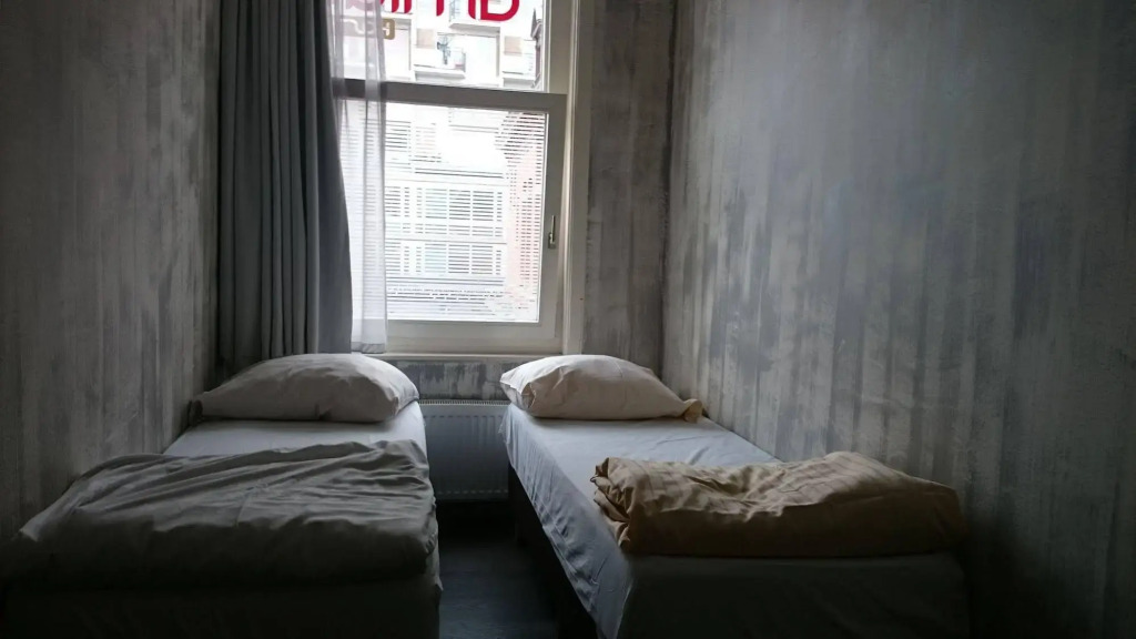 Amigo Budget Hotel
