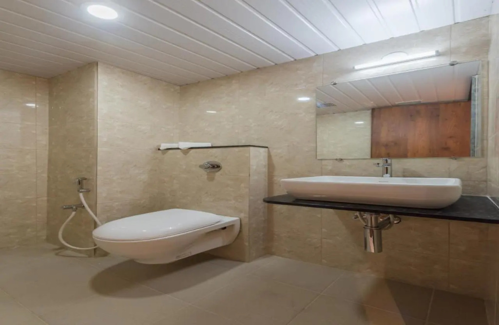 Hotel Karuna Residency