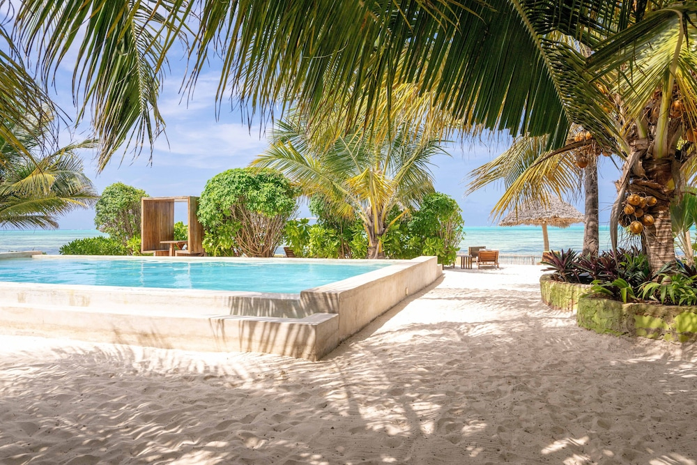 Cinnamon Hotel