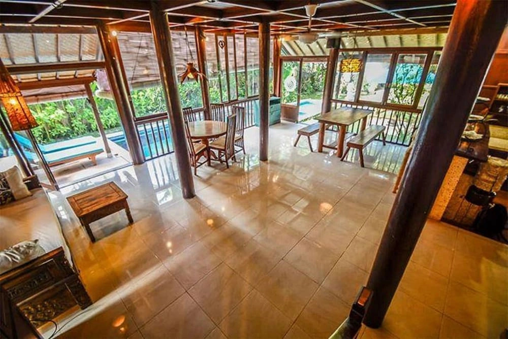3 Bedroom Authentic Villa In Canggu