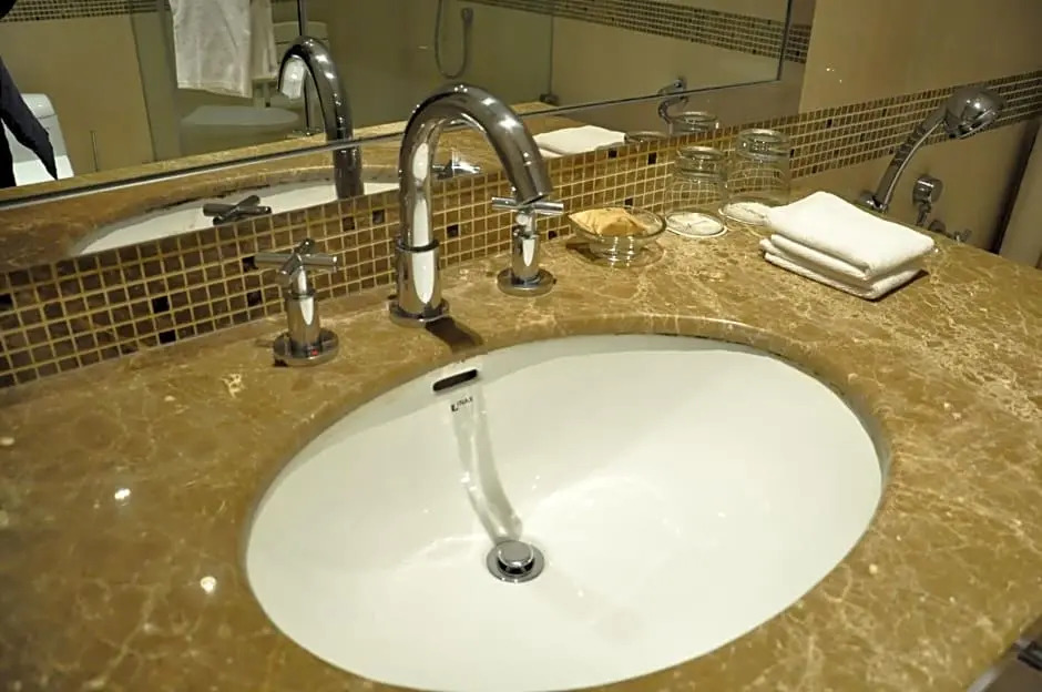 Qingdao Jinshan We+ Holiday Apartment (Wusi Square)