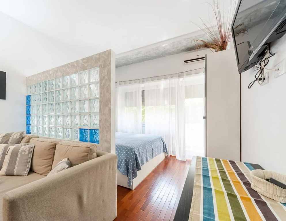 Roman Holidays Loft