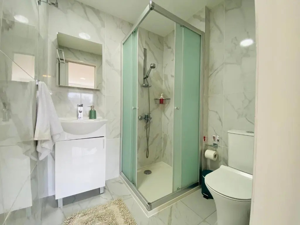 Pink Flamingo 1-BR Apartment in Larnaca