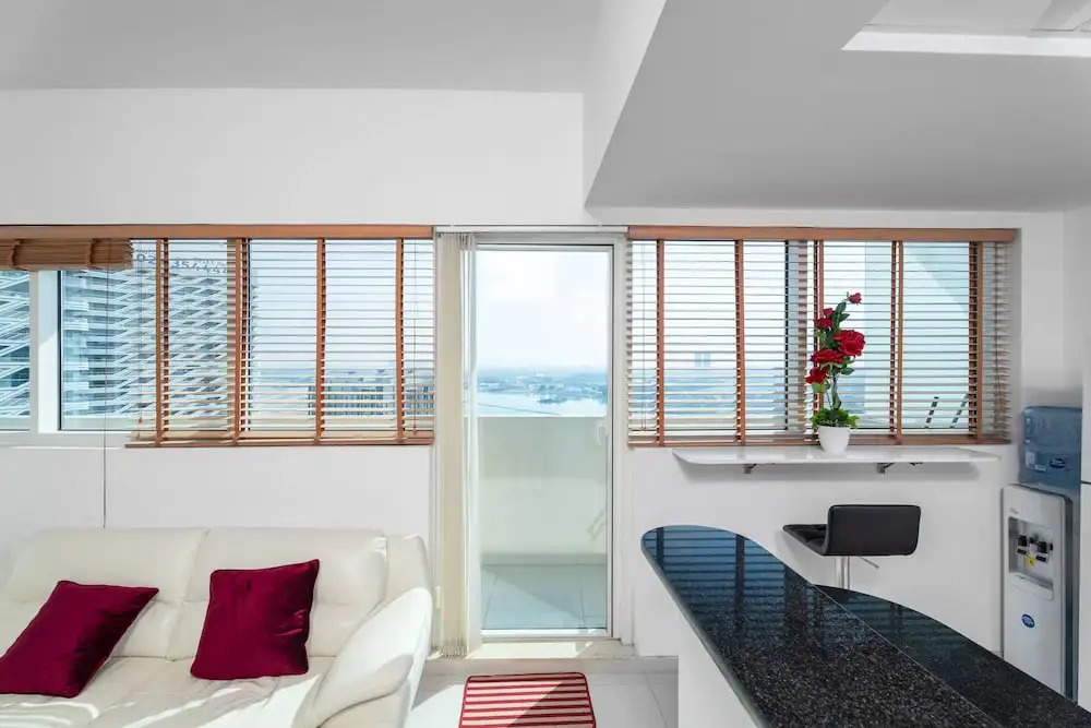 Nasma Holiday Homes - Damac Marina Bay