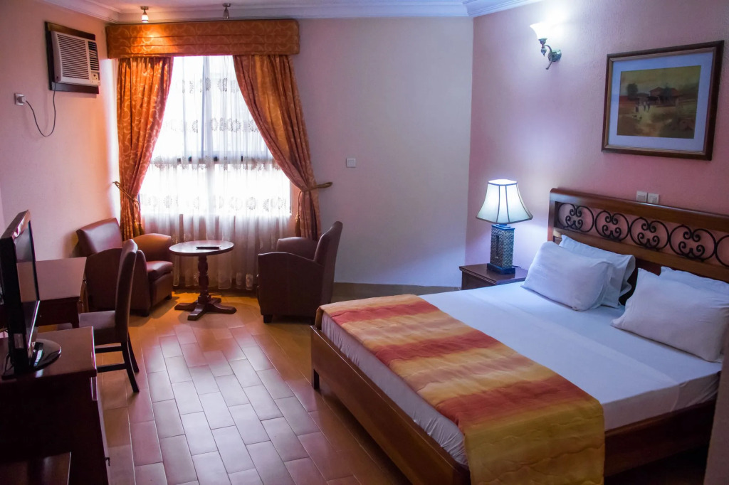 Dees Hotels Apartments And Suites