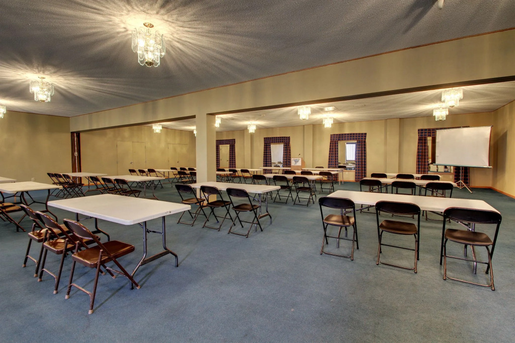 Eagles Nest Hotel