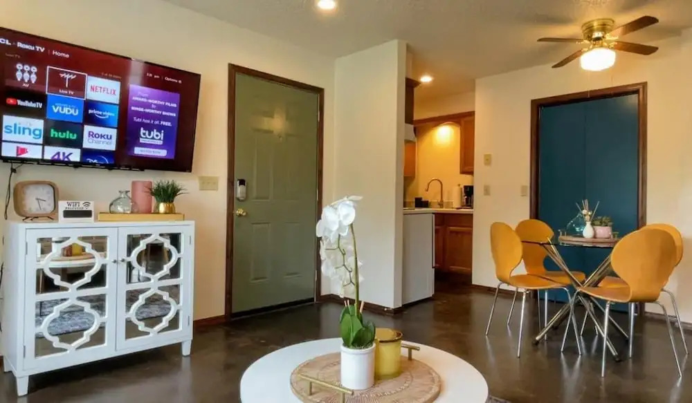 OU-2 Bedroom 1 bath next OU