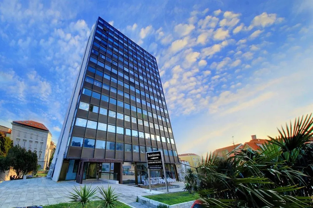 Horizon Luxury Suites & Design Rooms