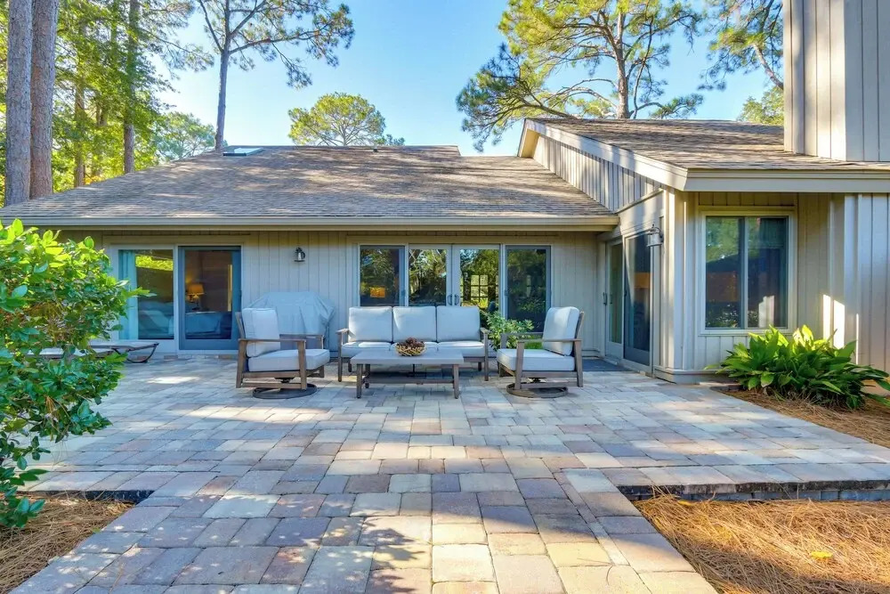 Charming Lakefront Retreat in Palmetto Dunes!