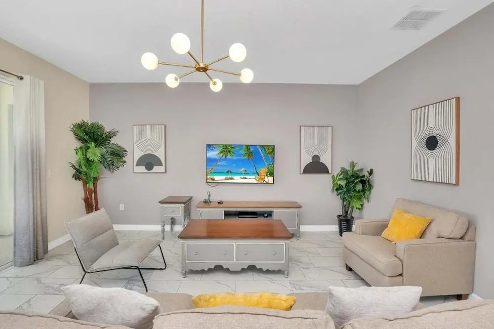 1573fd · Beautiful 6Br Villa/ Near Clubhouse