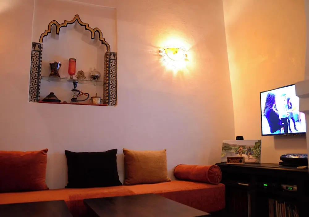 Room-dar Rehla Bab Saida Okla Room