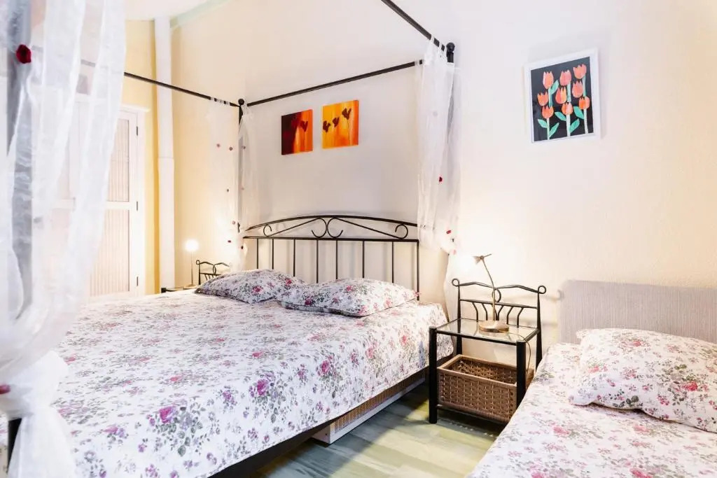 MM45 : Villa studio mezzanine 4 couchages NARBONNE-PLAGE