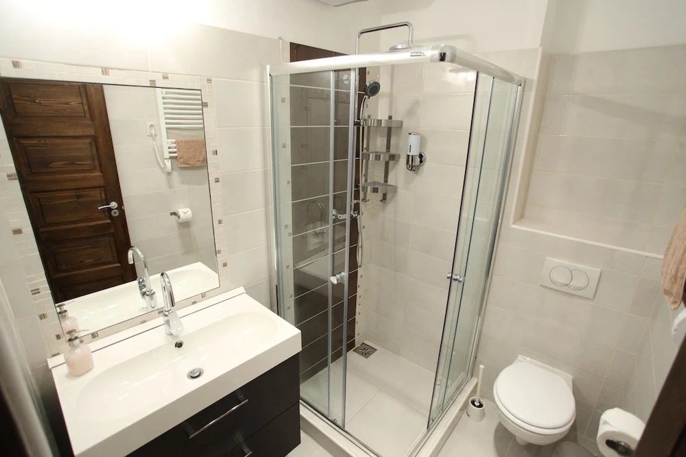 Dfive Apartments - Regiposta
