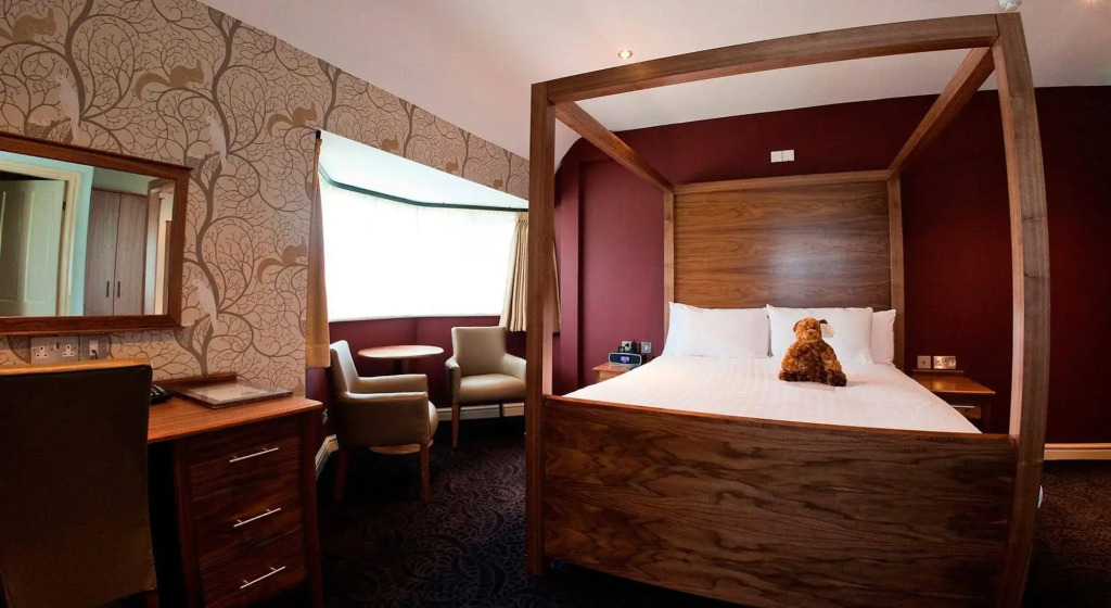The Dog & Doublet Inn