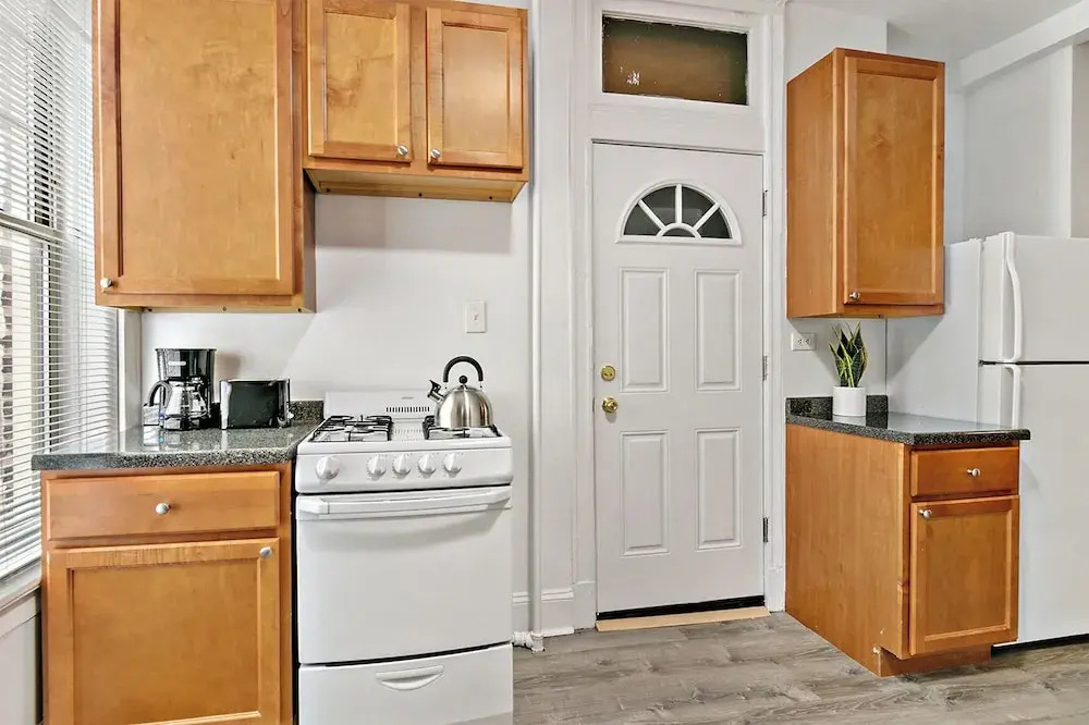 2BR in Prime Location - Grace 09-2
