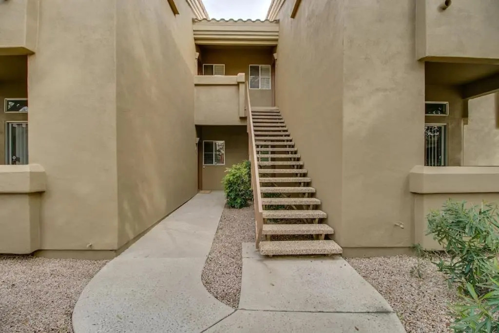 Cozy 1-bdrm Scottsdale Condo Next to Pool