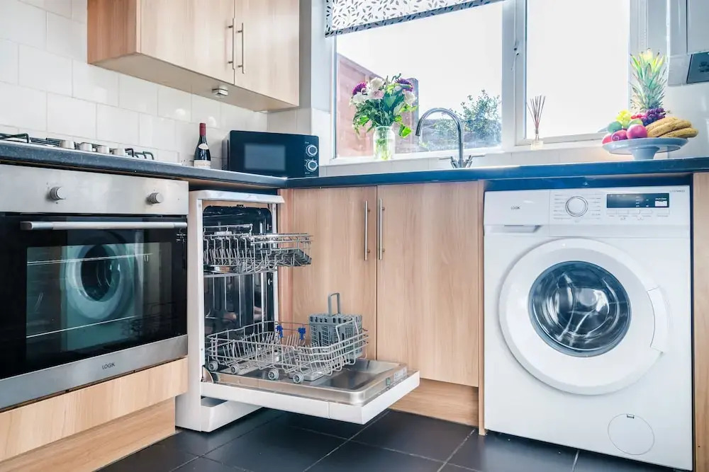 Cosy 4-bed - Sleeps 7, Garden & Pet-friendly