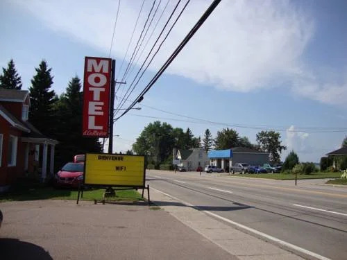 Motel De La Rivière