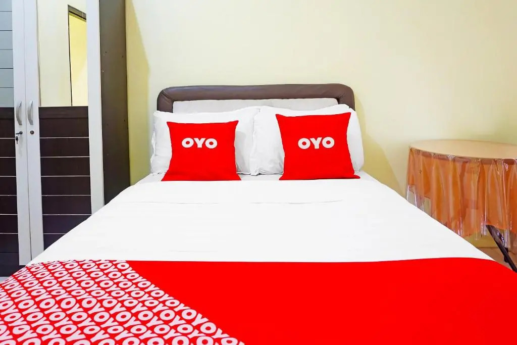 Urbanview Hotel Trisna Srabah