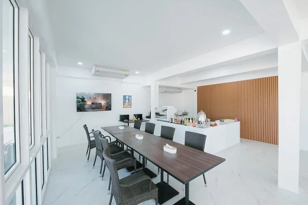 Eng Fah Luang Hotel