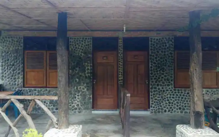 Tangkahan Inn