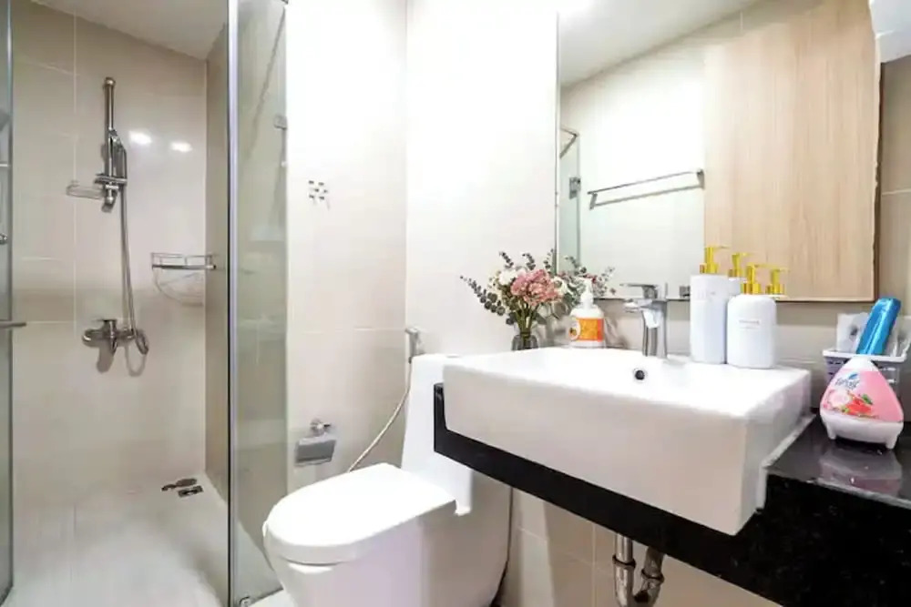 Vivian Boutique The Botanica Residence