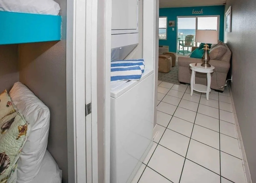 Emerald Skye 21 1 Bedroom 1 Bathroom Condo