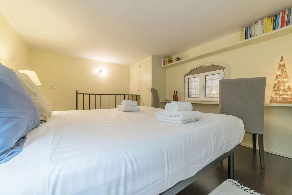 Rione Monti Studio Apt with private garden
