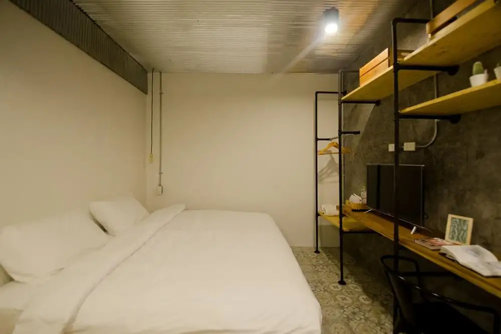 The Rock Samui Poshtel Lamai Beach