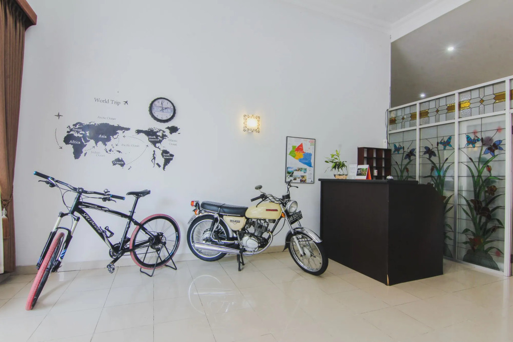 Collection O 1061 Aliya Homestay
