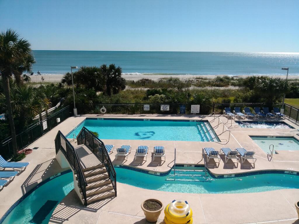 Captains Quarters Resort