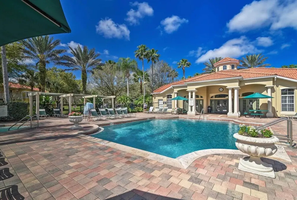 Near Disney & Epic Universe: Home w/ Resort Perks