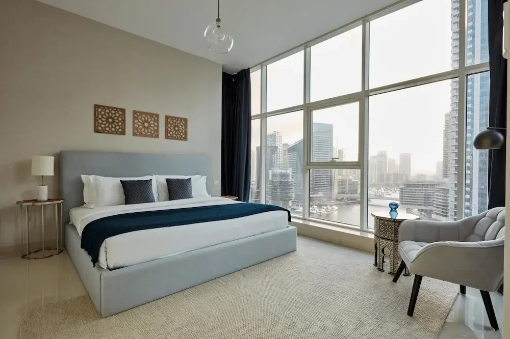 Fantastay Continental Towers