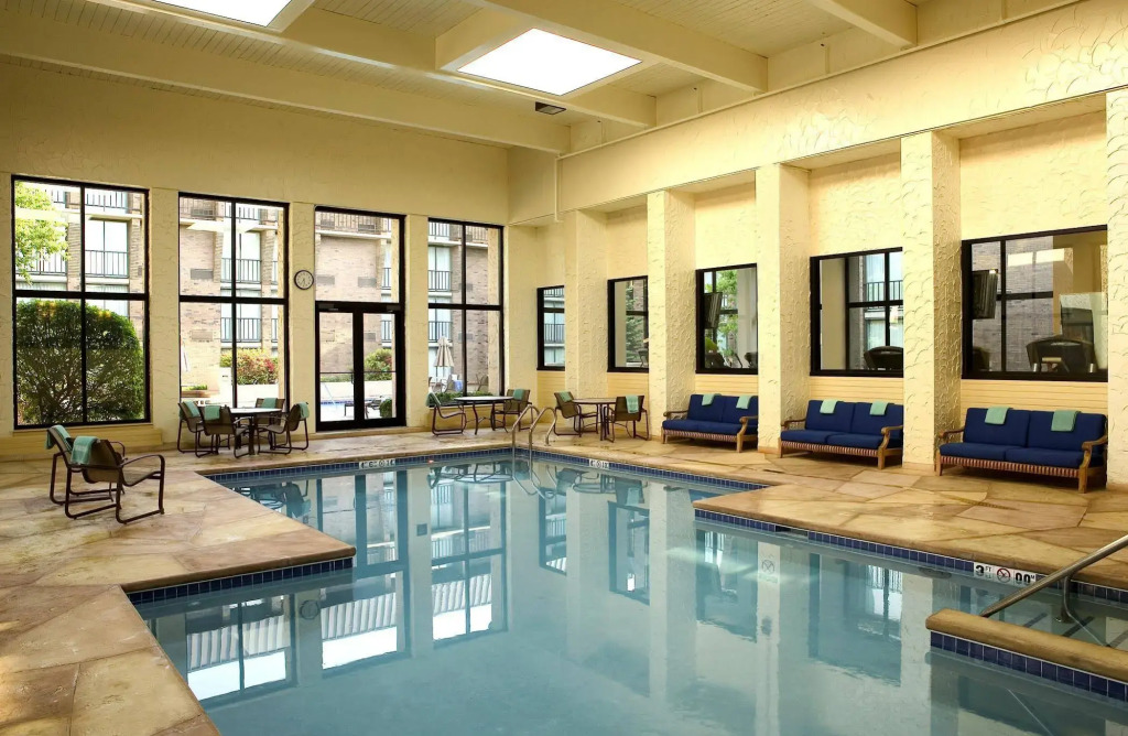 Sheraton Milwaukee Brookfield
