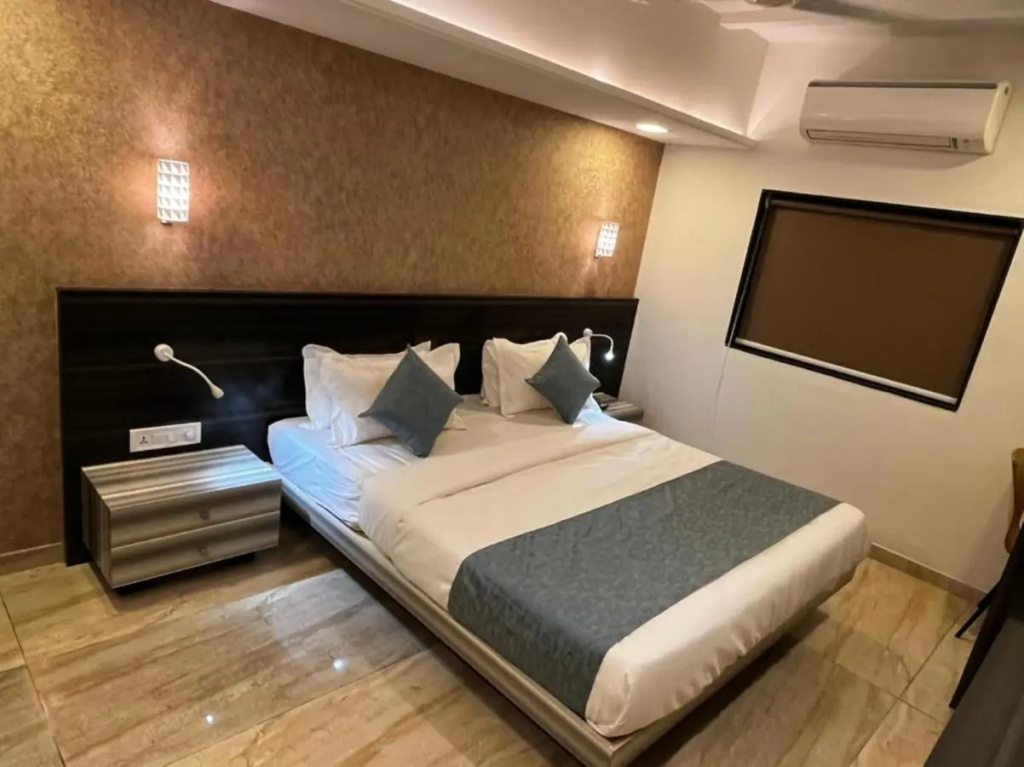 Click Hotel By Suba