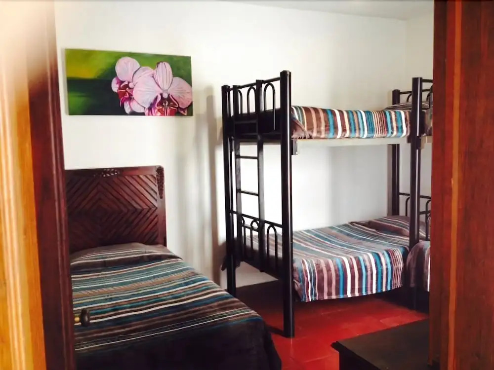 Alcatraz Hostal
