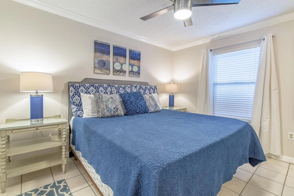 Pelican Beach Resort 410