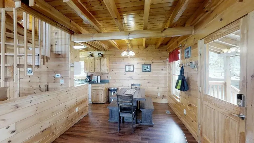Beary Blessed 2 Bedrooms 2 Bathrooms Cabin by Redawning