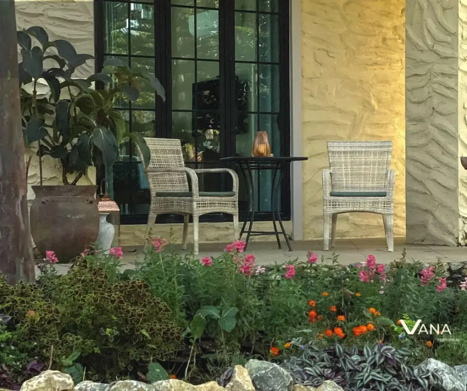 VANA Homestay