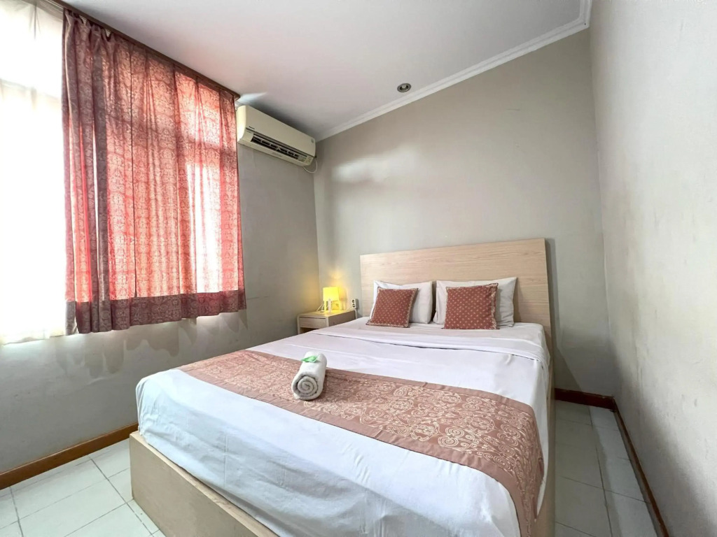 OYO 3819 Hotel Winotosastro
