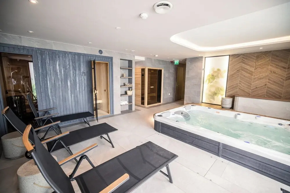 Rókusfalvy Borhotel és Fogadó